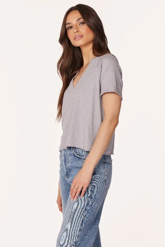 SPLIT NECK RAGLAN BOXY TEE