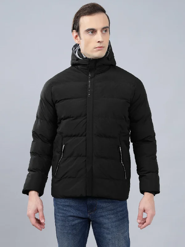 Luxurious Men's Cashmere CoatsMen's Black Solid Hooded Winter Jacket